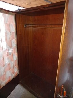 Starožitná skříň 60léta třídveřová - 4