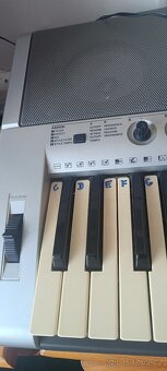 Prodám klávesy Yamaha - 4