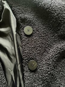 Tmavě modrý kabát - 4