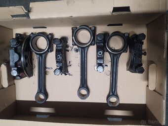 Kliková hřídel motoru Perkins - 4