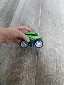 Dvě autíčka Smoby - 4