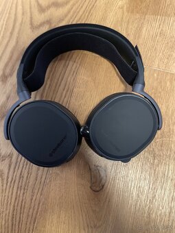 Steelseries arctis pro wireless - 4