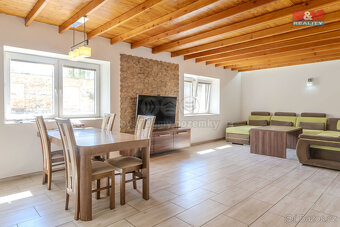 Prodej rodinného domu, 260 m², Uhřice - 4