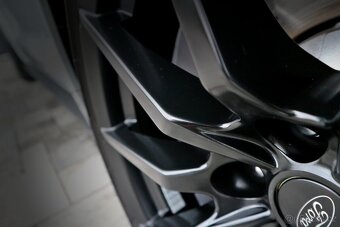 Ford Mustang Shelby GT350 5.2 Ti-VCT V8, 388 kW (526 k.) - 4