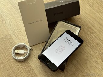 Apple iPhone 8 64 GB Space Gray / Vesmírně Šedý - TOP - 4