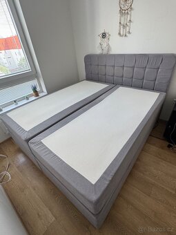 Čalouněná postel - 4