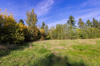 Prodej stavebního pozemku 2 511 m² - 4