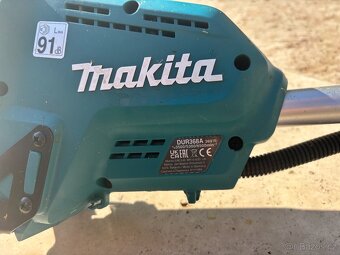 Makita 2x18V sekačka DLM 538 a křovinořez DUR368A - 4