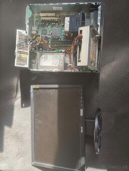 Starší kancelářský počítač HP Compaq dc7900 - 4