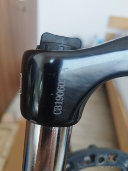 SR Suntour XCT 29" – pružinová vidlice, QR, kotouč - 4