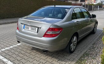 Mercedes C320 - 4