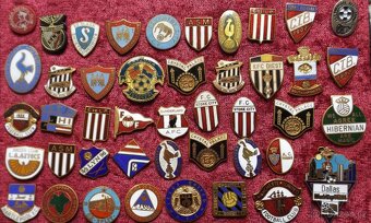 fotbalové odznaky - zahraniční kopaná - 4