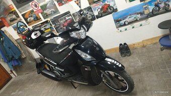 KYMCO People GTi 125 - 4