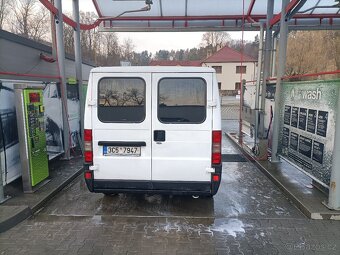 Peugeot Boxer 2.5 D 63 kW 9 míst kombi osobní - 4