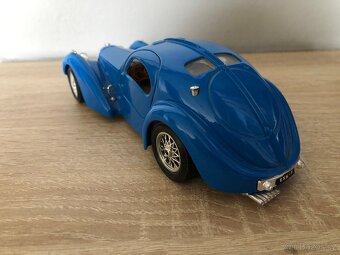 Bugatti Atlantic 1936, 1:24, Bburago made in Italy - 4