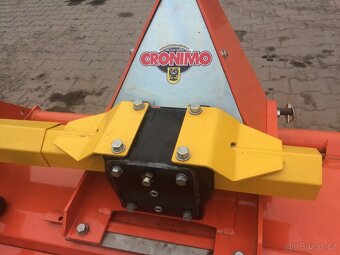 Zakladač trávníků za traktor CR-125 - 4