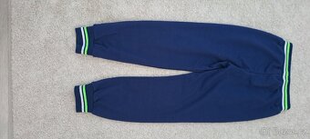 4x tepláky vel. 134 - 4