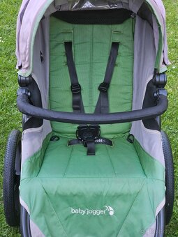 Kočárek Baby Jogger Summit X3 – zelený + pláštěnka a síťka p - 4