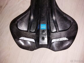Sedlo PRO Griffon Carbon - 152mm - 4