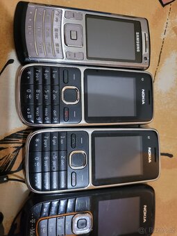 Samsung U800 Nokia C2-01 Nokia 6070 Nokia 2600 Classic - 4