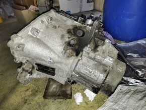 Prodám na Citroen C5 X7 2008, nebo na Peugeot - 4