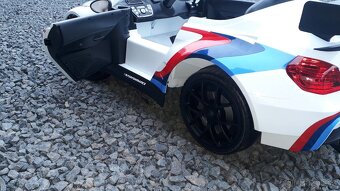 Dětské autíčko Mamido BMW M6 GT3 2 x 45W bílá - 4