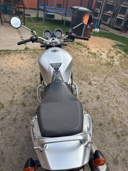Suzuki GSF 600 Bandit - 4