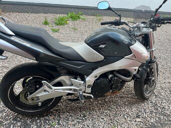 Suzuki GSR 600 - 4