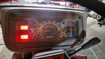 Malotraktor Yanmar s čelním nakladačem - 4