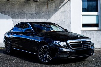 Mercedes-Benz E trieda Sedan 400 4MATIC A/T - 4