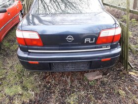 Opel Omega rok 2000 na náhradní díly levné 3.0i - 4