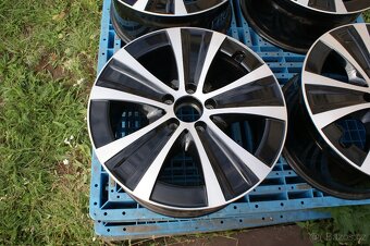 Bicolor paradni original alu Mercedes a VW Seat Skoda R18 - 4