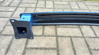 Výztuha zadního nárazníku Škoda octavia 3 combi NOVÁ - 4