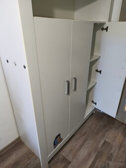 Dětská šatní skříň - 4