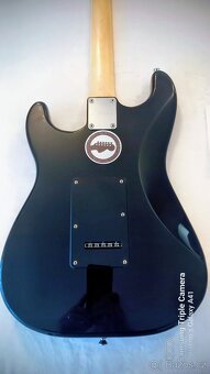 Fender Squier Stratocaster - 4