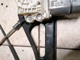 Stahovačka MB E 211 - 4