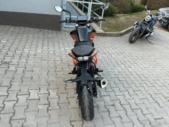 KTM Duke 125 2022 - 4