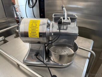 Strouhač sýra Sirman - 4