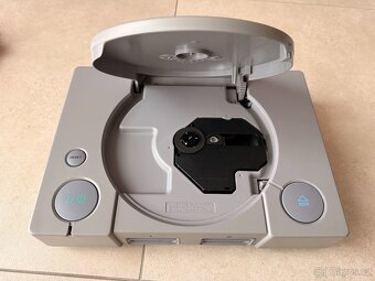 Playstation 1 scph-7002 chip, PAL,NTSC - 4