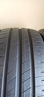 Goodyear 195/40 R17 81V 2x6,5mm 2x5mm - 4