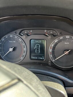 Škoda Octavia 2 2.0 tdi 103kw BKD - 4