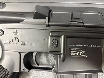 Airsoftova pistole HK 416 6mm včetně nabíječky - 4