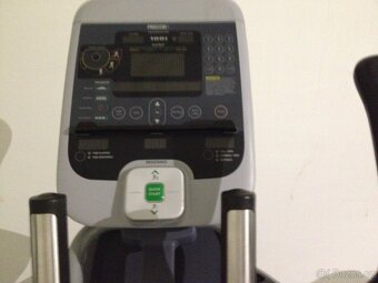 Precor AMT 100- adaptivní eliptický trenažer - 4