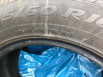 Pirelli SottoZero zimní 215/60 R16  - prodám - 4