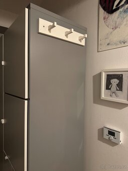 Prodáme Ikea VISTHUS šatní skříň, použitá, velmi dobrý stav - 4