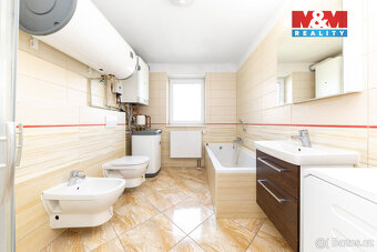 Prodej RD 263m² na pozemku 850m² v obci Šumice - 4