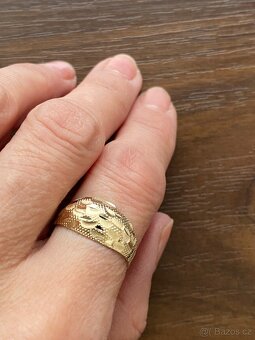 Zlatý dámský prsten - 4