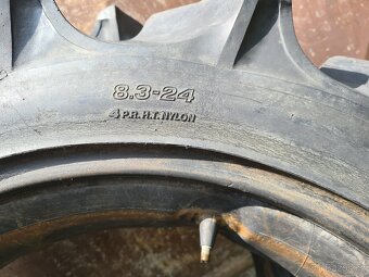Pneumatiky Bridgestone AG TRACTOR 8,3-24 + duše - 4
