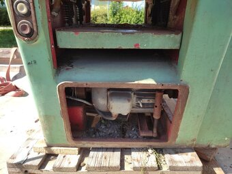 Srovnávačka s protahovačkou - 4