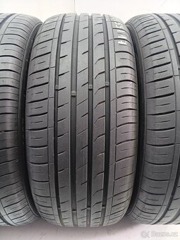 Letní pneu 215/55/17 Nexen - 4